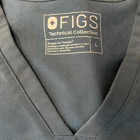 FIGS Casma Muted Blue Scrub Top Size L - Picture 5 of 6